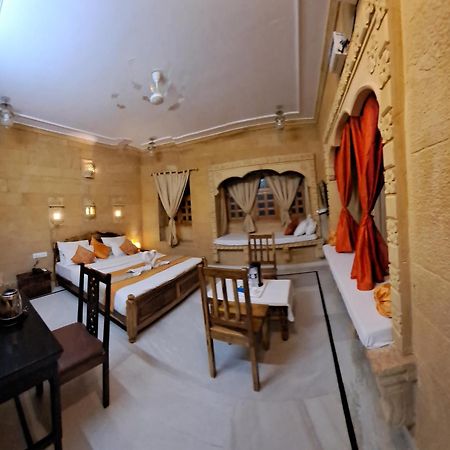 Golden Marigold Hotel Jaisalmer Bagian luar foto