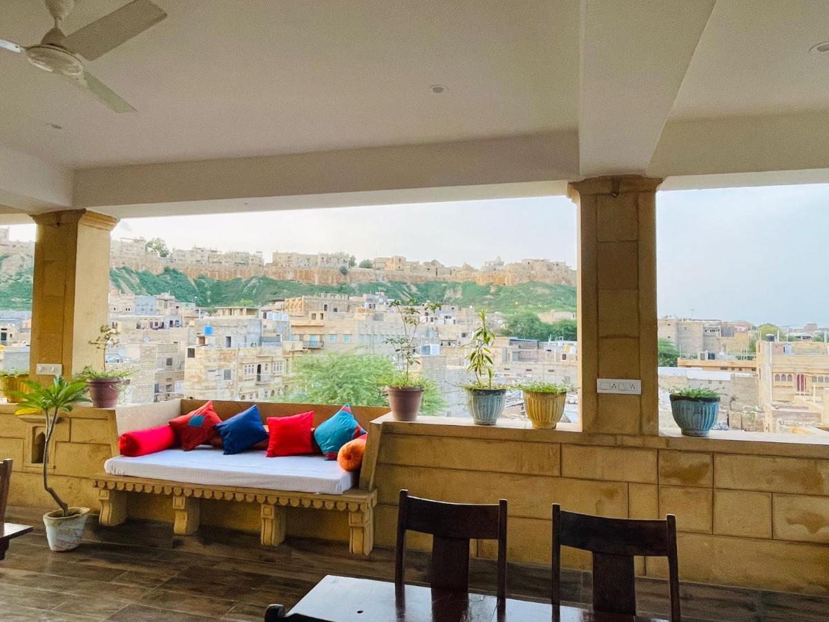 Golden Marigold Hotel Jaisalmer Bagian luar foto