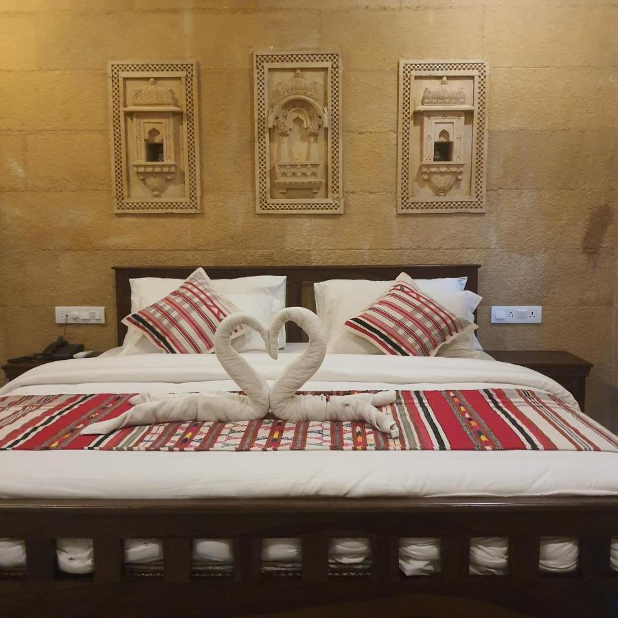 Golden Marigold Hotel Jaisalmer Bagian luar foto