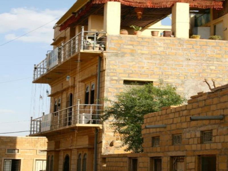 Golden Marigold Hotel Jaisalmer Bagian luar foto