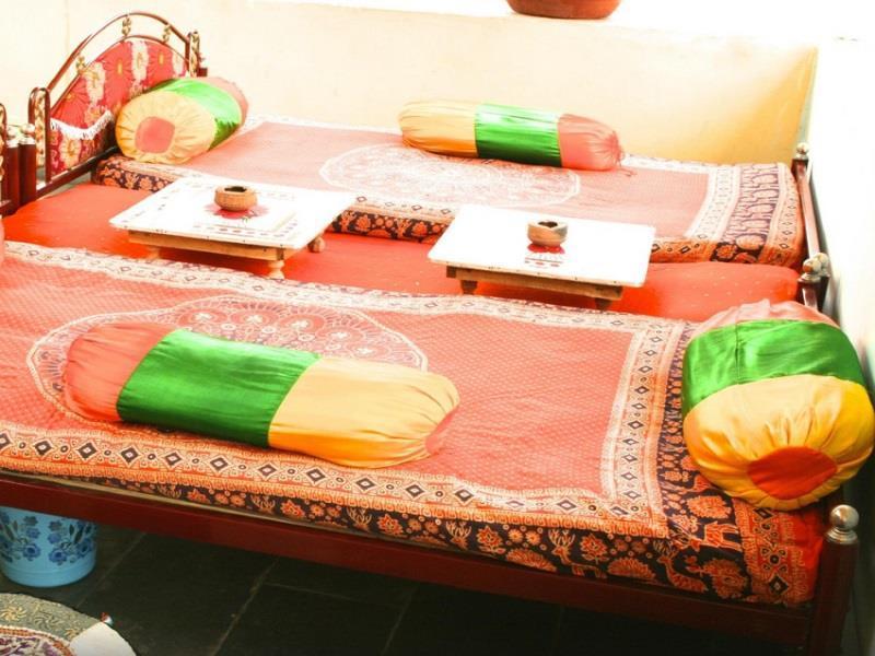 Golden Marigold Hotel Jaisalmer Bagian luar foto