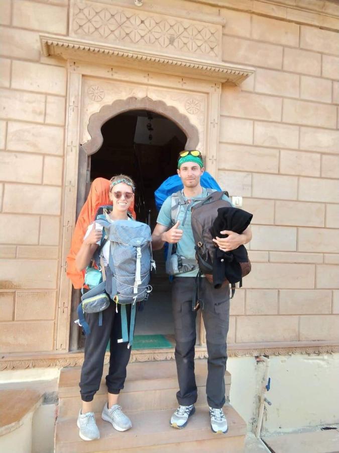 Golden Marigold Hotel Jaisalmer Bagian luar foto